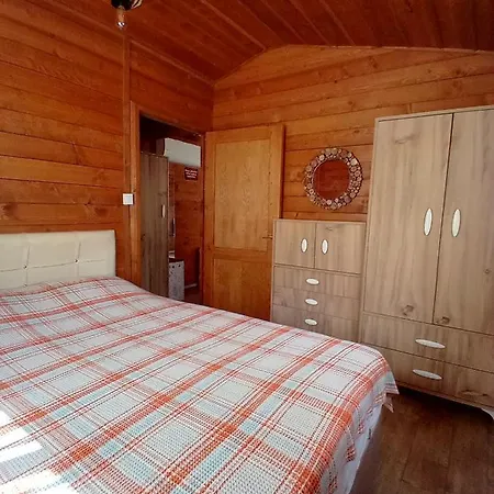 Defnewoodhome Apartment *
