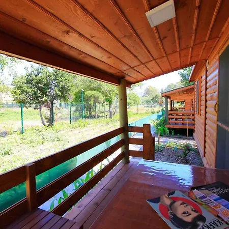 Defnewoodhome Apartment *